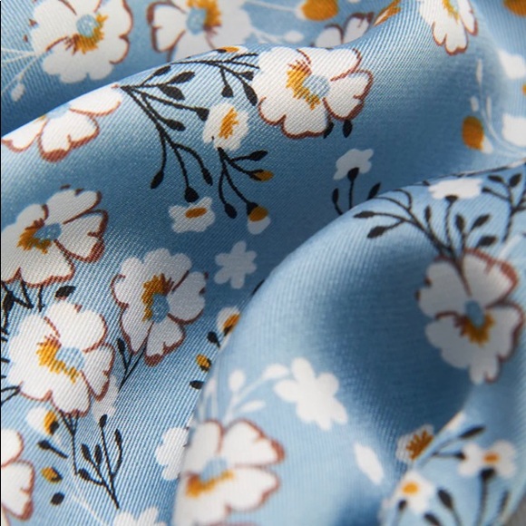 *Like New* Petite Studio Blue Floral Mini Dress - Picture 8 of 9